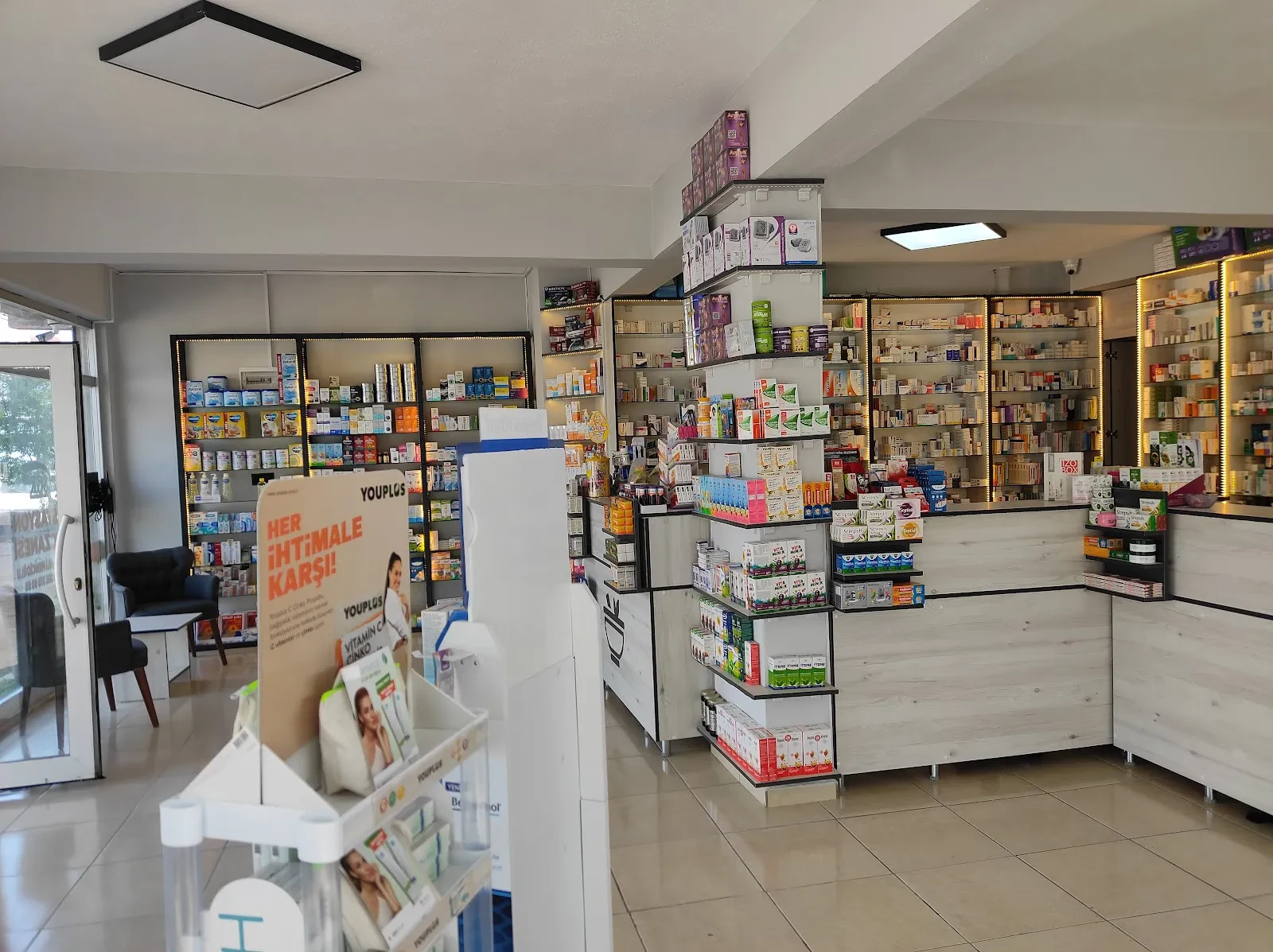 İstasyon Eczanesi fotoğraf 1