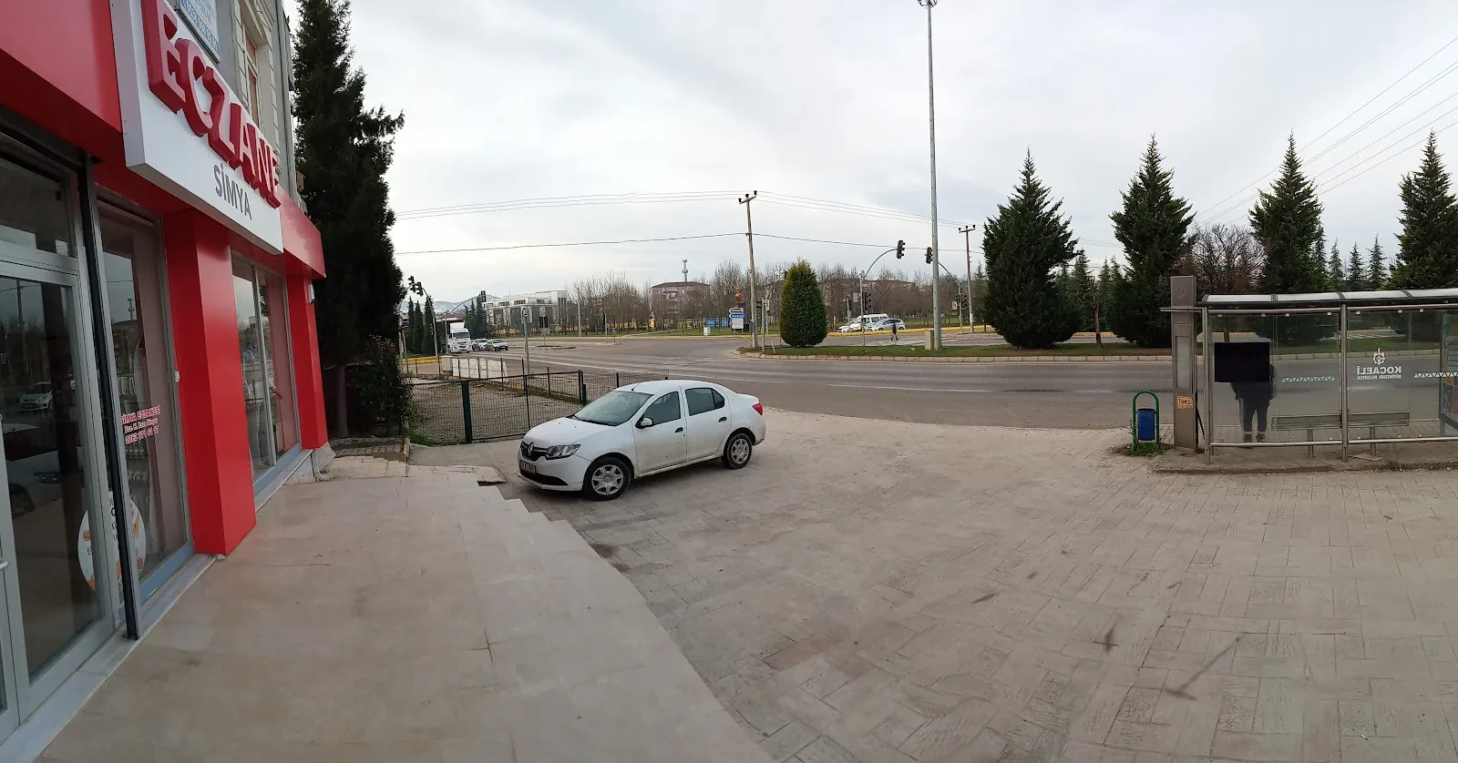 SİMYA ECZANESİ fotoğraf 1