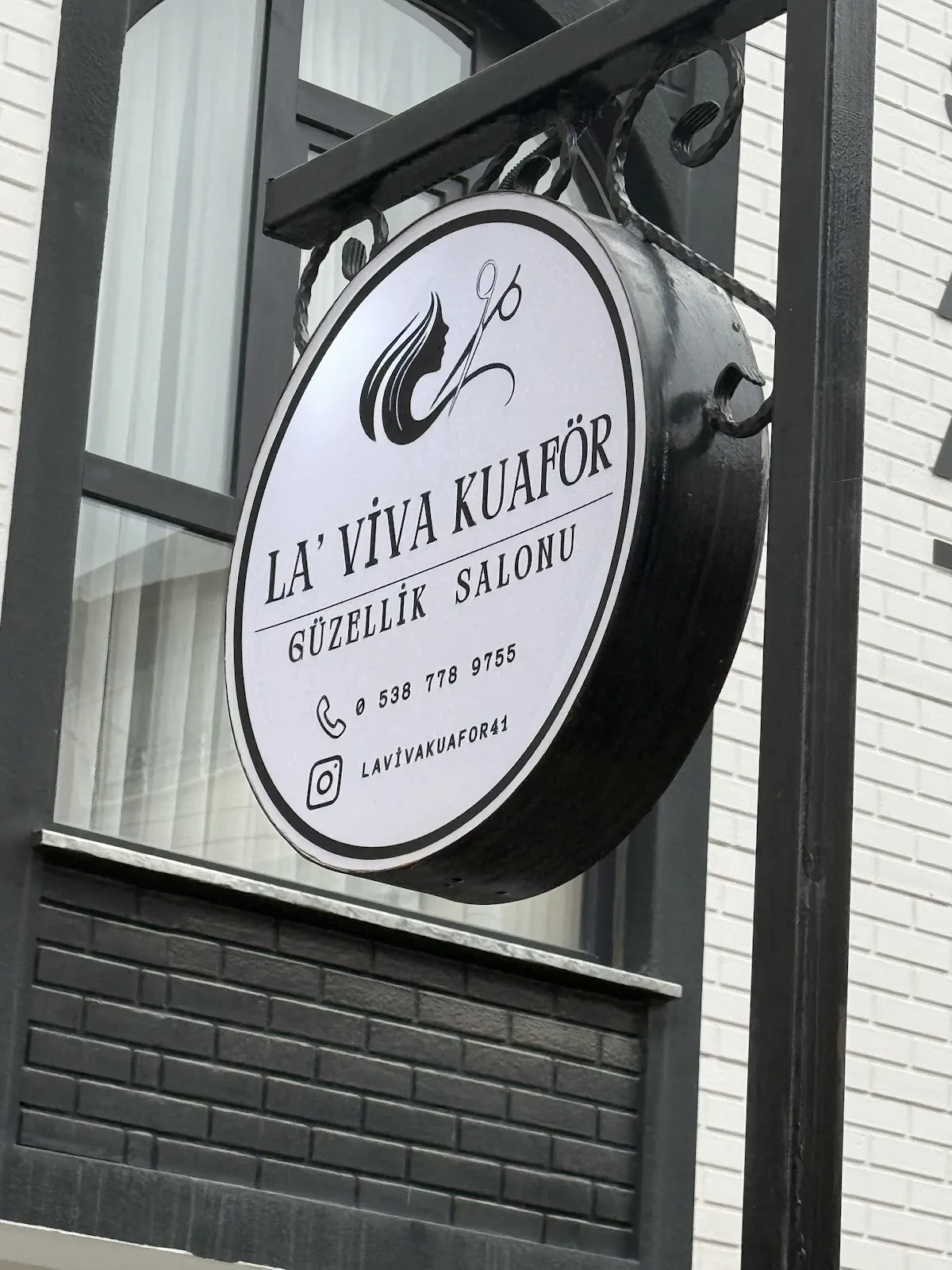 LA'VİVA KUAFÖR & GÜZELLİK SALONU fotoğraf 4