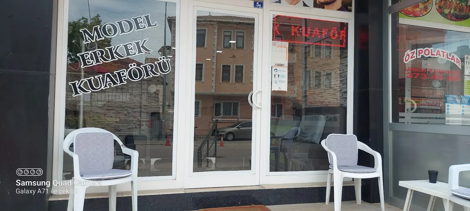 Model Men's Hairdresser fotoğraf 1