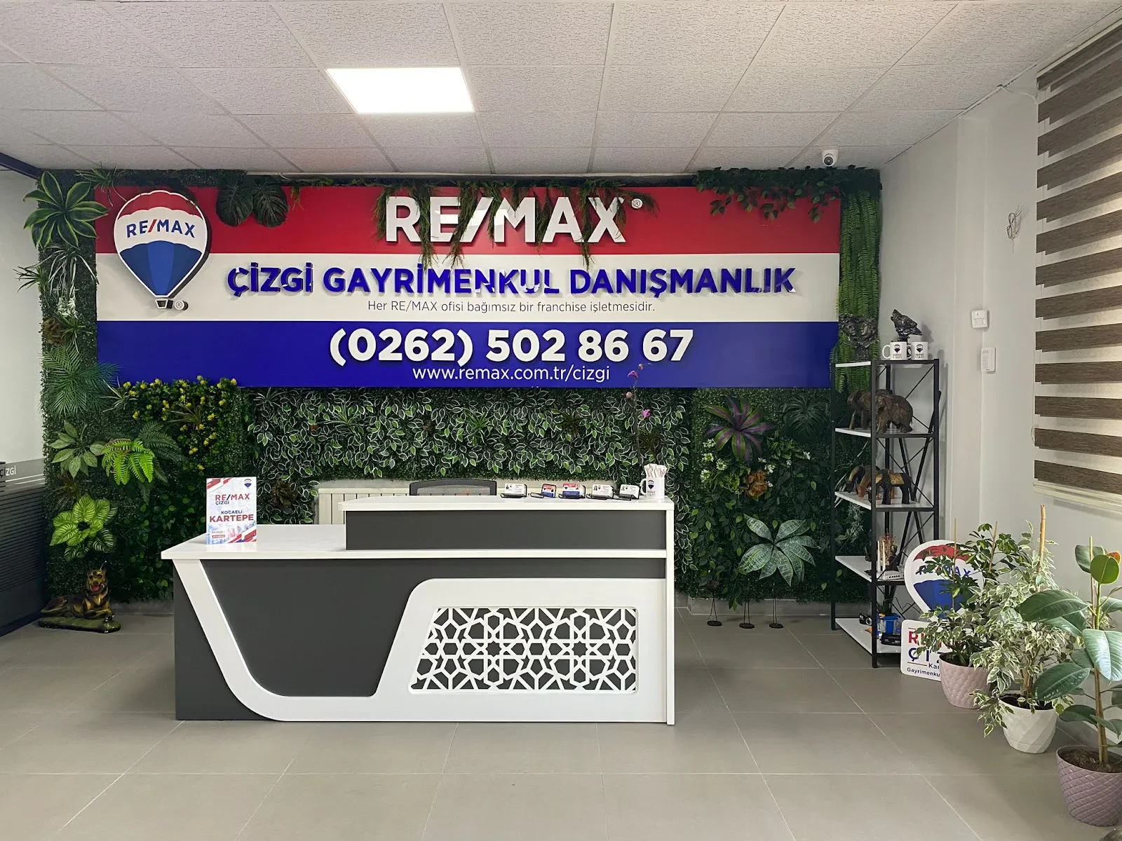 REMAX Çizgi fotoğraf 1