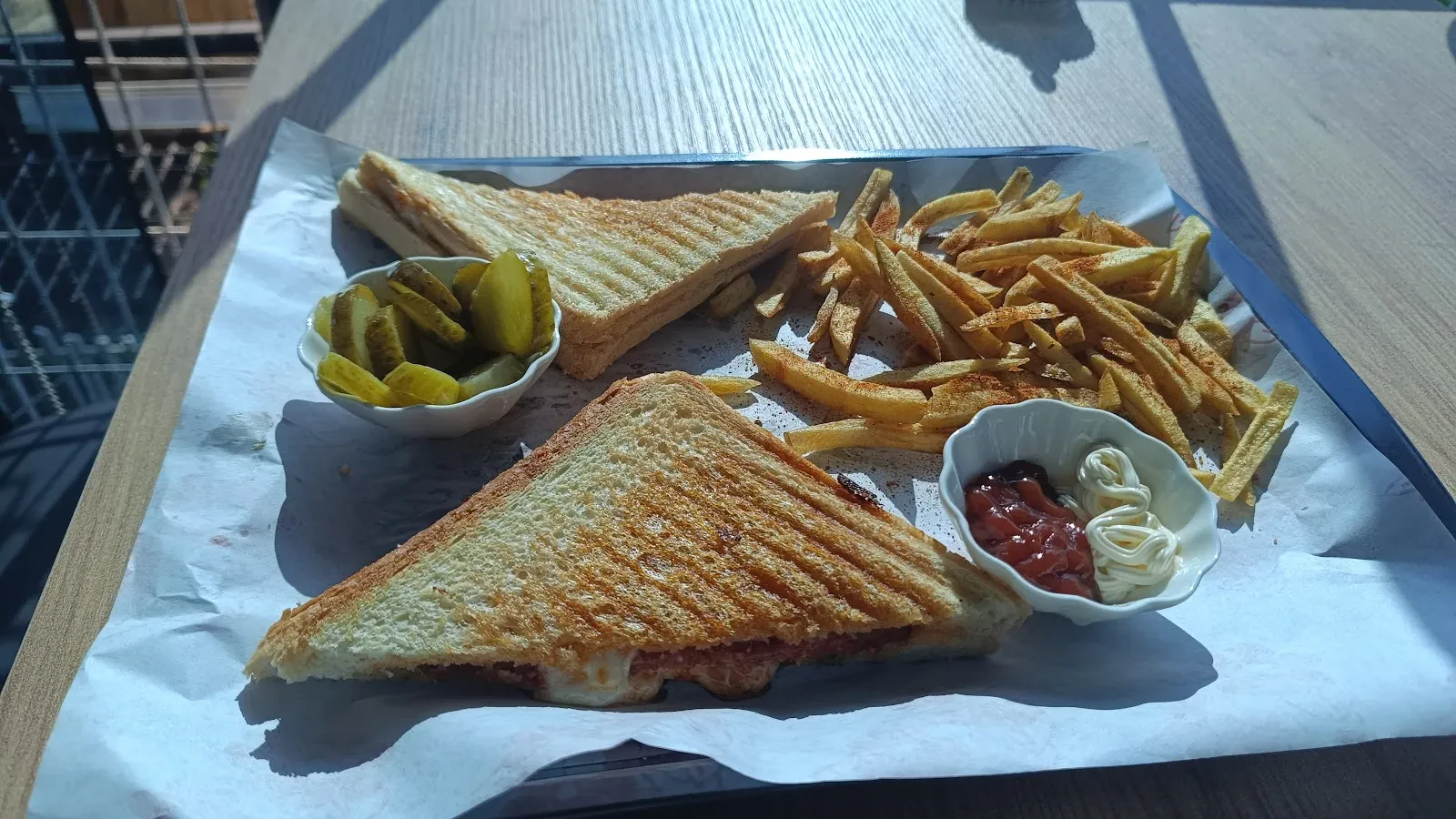 Arka Bahçem fotoğraf 1