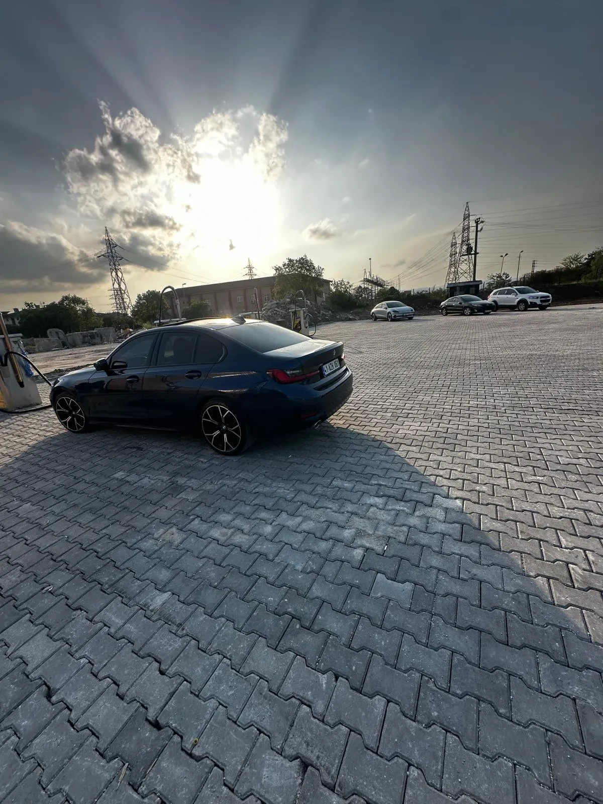 Kartepe Neon Self Servis Oto Yıkama fotoğraf 1